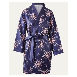 New with Tags Morgan Lane x FabFitFun Allie Robe Navy Floral Never worn!